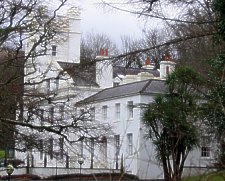 Ravensdale House
