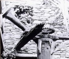 Remains of sack hoist at Squeen Mill, Ballaugh.